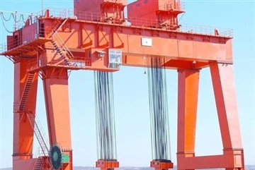13 Precauzioni per il funzionamento dell'impianto elettrico della gru a caval...